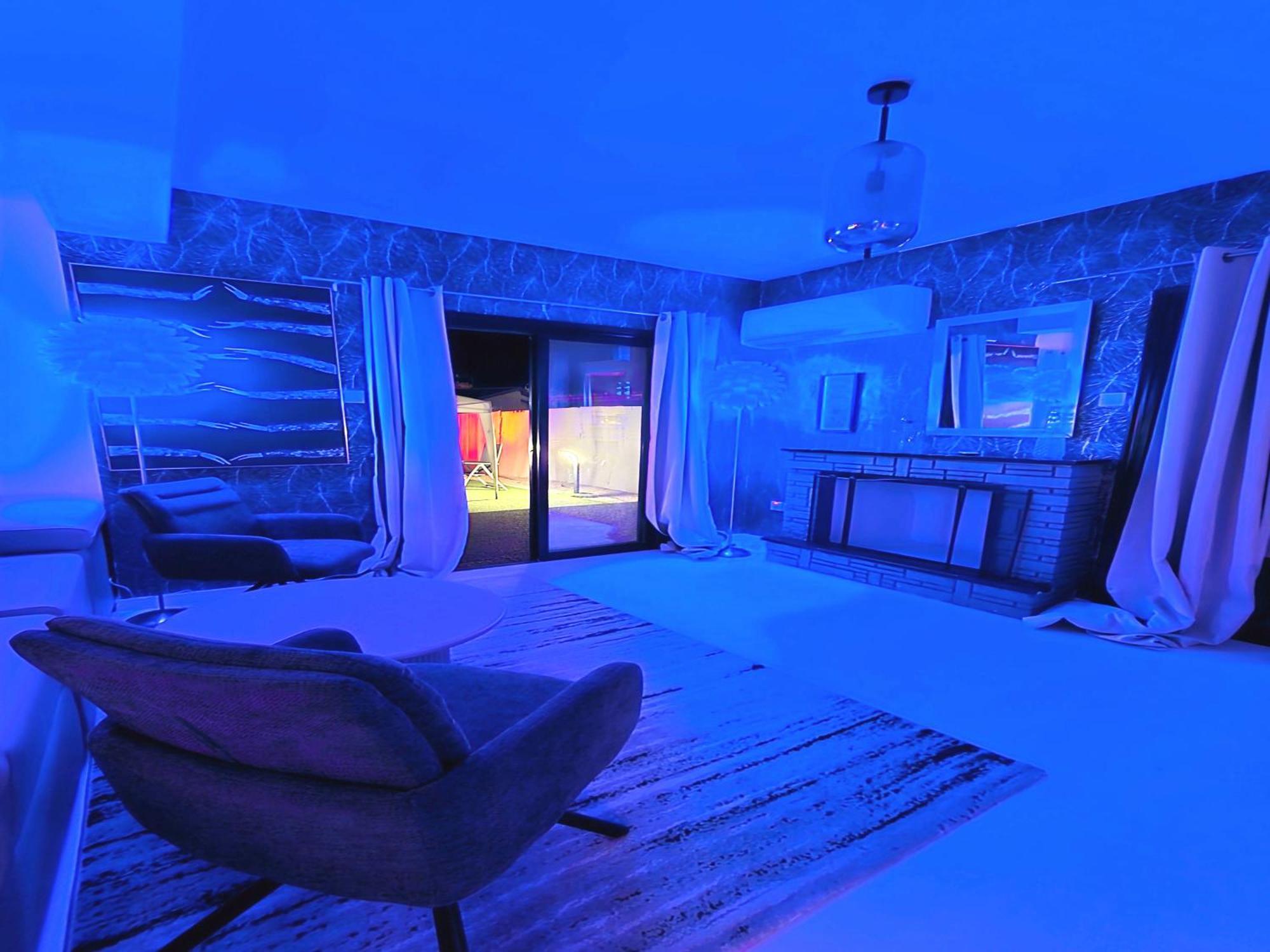 3 Bedroom Villa, Private Pool, Hot Tub * Протарас