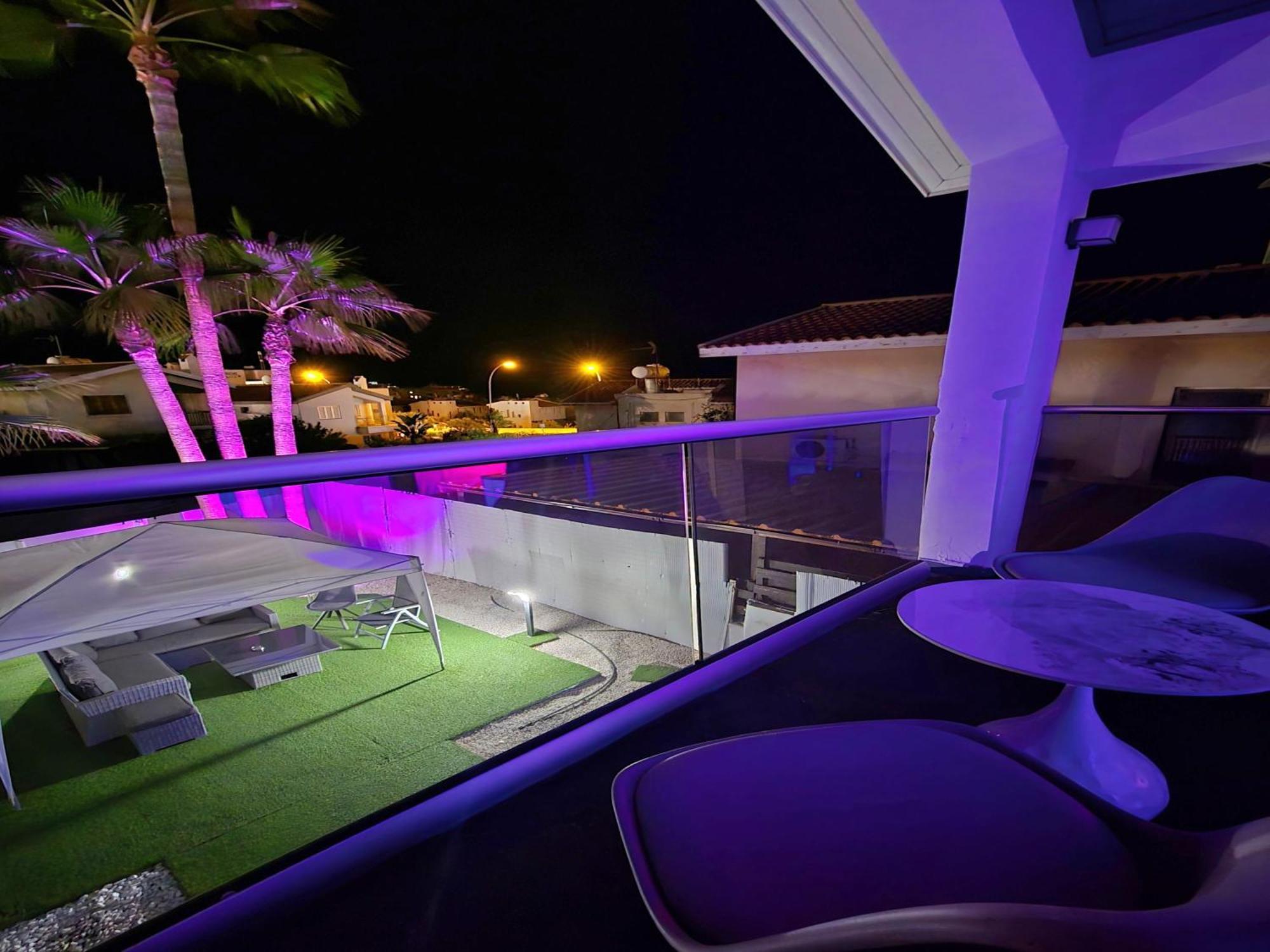 Вилла 3 Bedroom Villa, Private Pool, Hot Tub